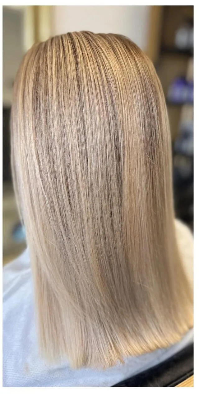 Po metamorfozie — wyrównany, stonowany blond, Forever Beauty Gliwice