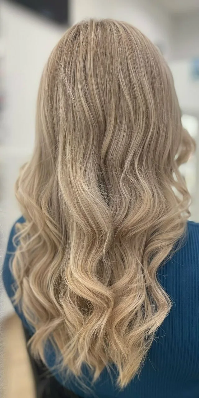 Po metamorfozie — balejaż z miękkimi falami, Forever Beauty Gliwice